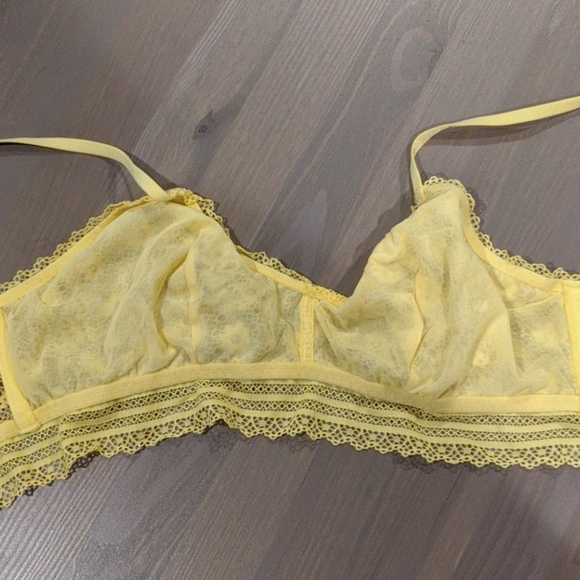 Victoria's Secret bralette - Picture 3 of 3